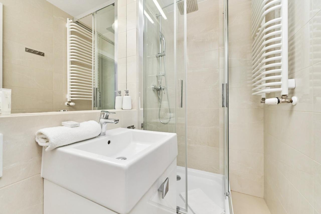 Modern Elegance Apartments Wroclaw With Ac By Noclegi Renters Exterior foto