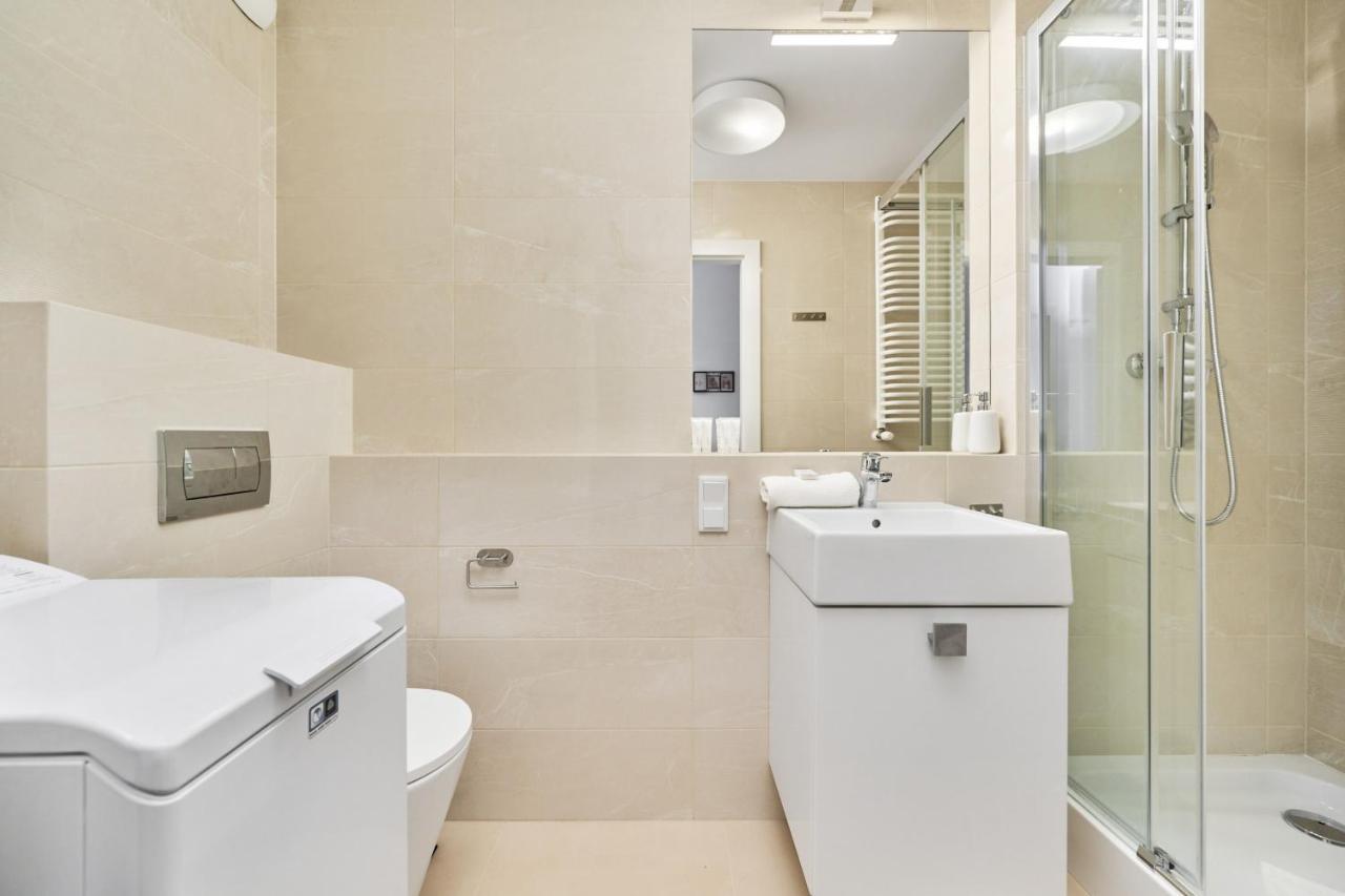 Modern Elegance Apartments Wroclaw With Ac By Noclegi Renters Exterior foto