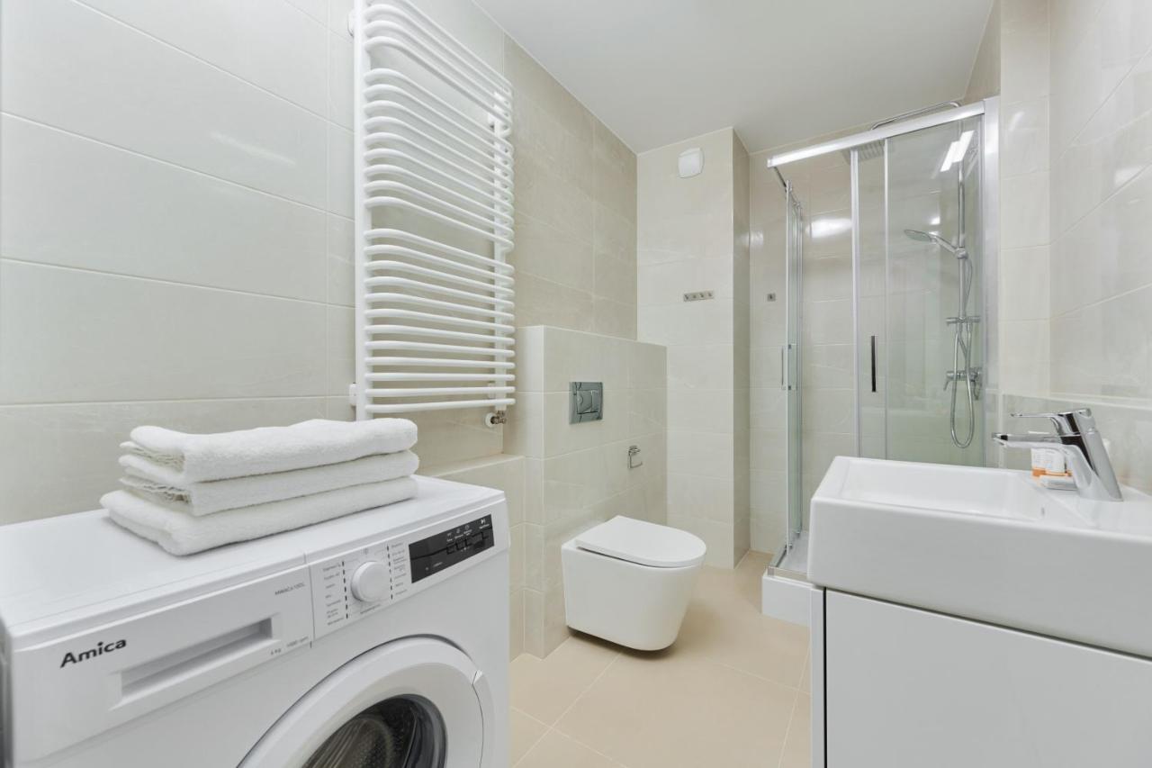 Modern Elegance Apartments Wroclaw With Ac By Noclegi Renters Exterior foto
